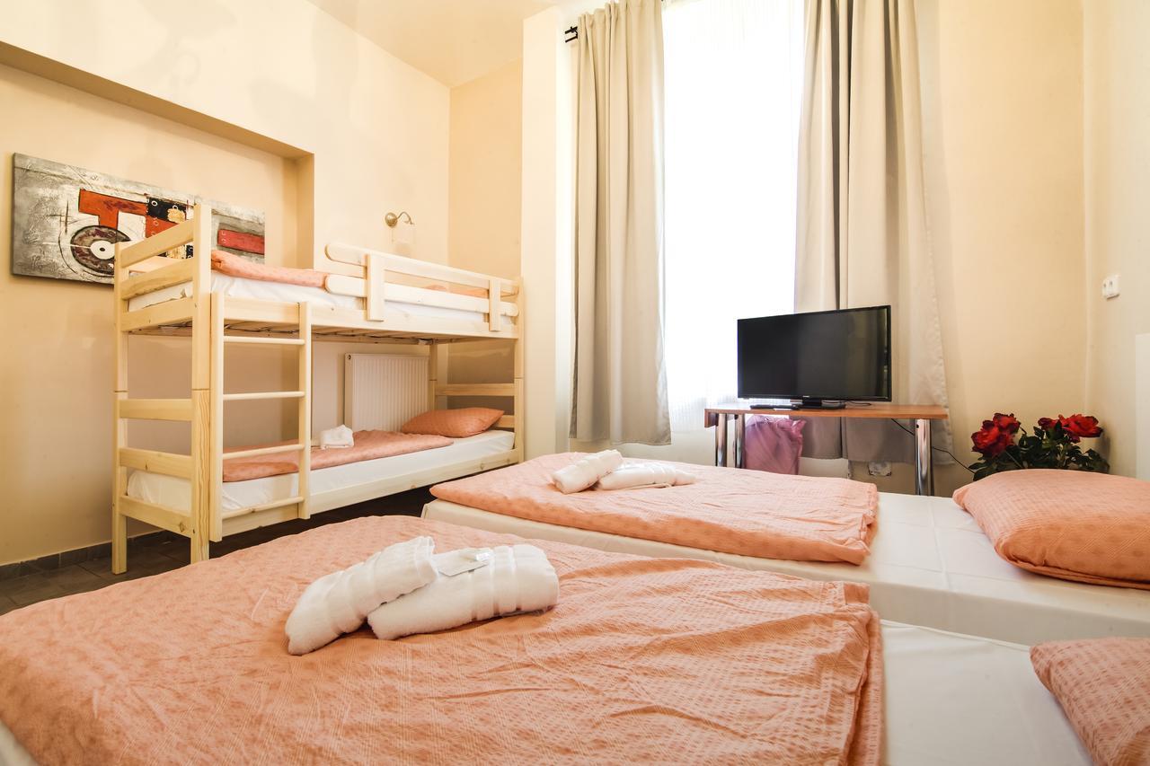 Aparthotel Zarra Praha Exteriér fotografie