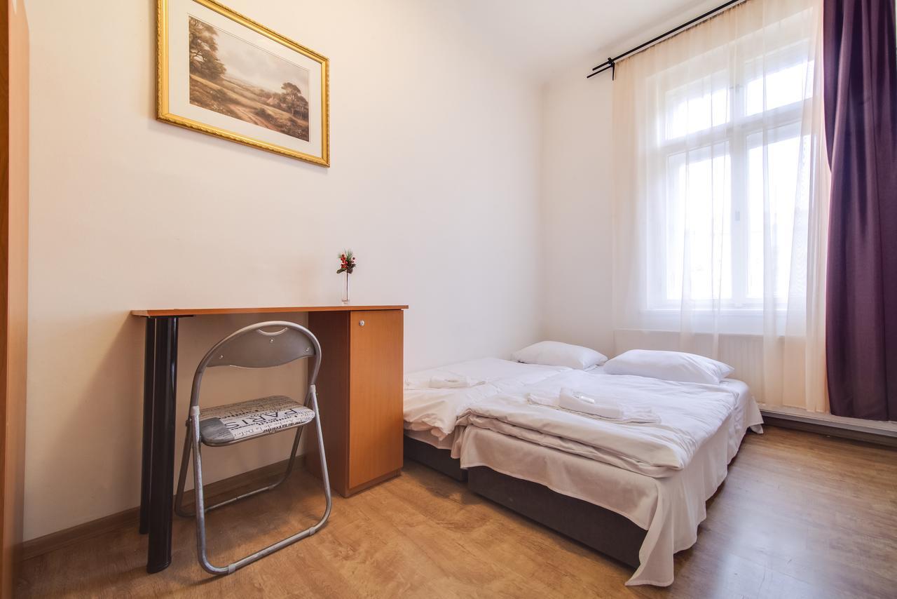 Aparthotel Zarra Praha Pokoj fotografie